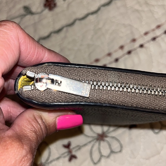 Celine zipper wallet - Picture 6 of 9